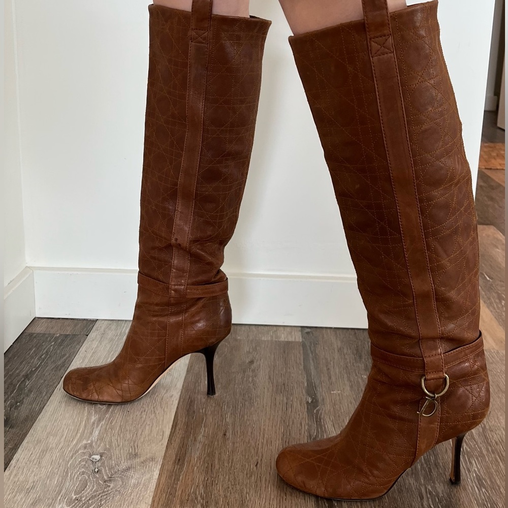 DIOR Leather Knee High Stiletto Boots. Size 40.